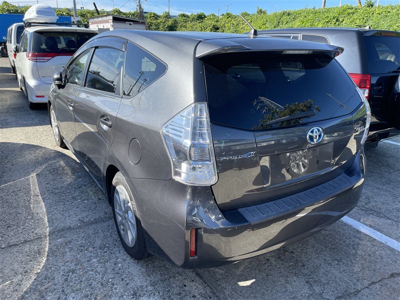 Патрубок радиатора PRIUS ALPHA 2011 ZVW41 2ZRFXE Патрубок радиатора PRIUS ALPHA 2011 ZVW41 2ZRFXE