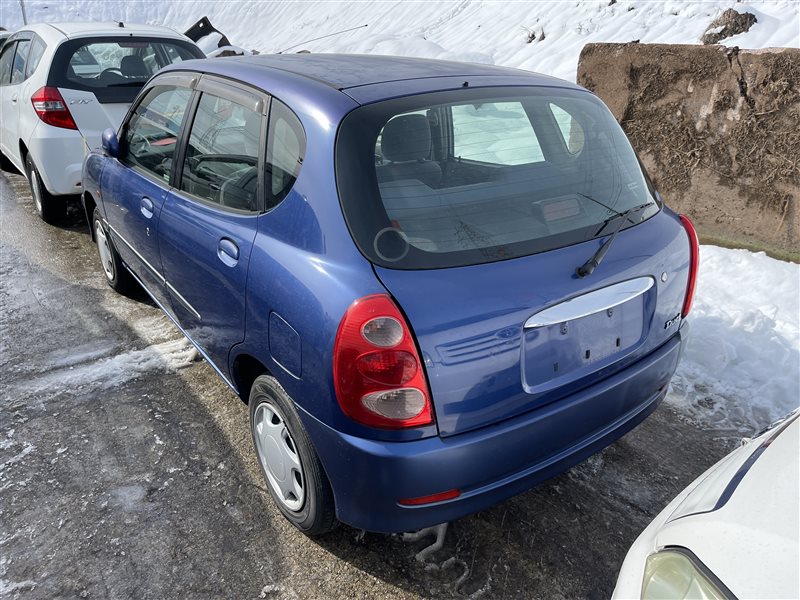 Стекло собачника заднее левое DUET 2001 M100A EJVE