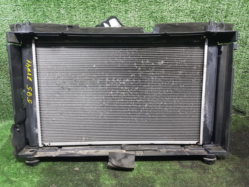Радиатор основной передний для TOYOTA PRIUS ALPHA ZVW41 2ZRFXE, 16400-37260 1 ракурс Радиатор основной передний для TOYOTA PRIUS ALPHA ZVW41 2ZRFXE, 16400-37260 1 ракурс