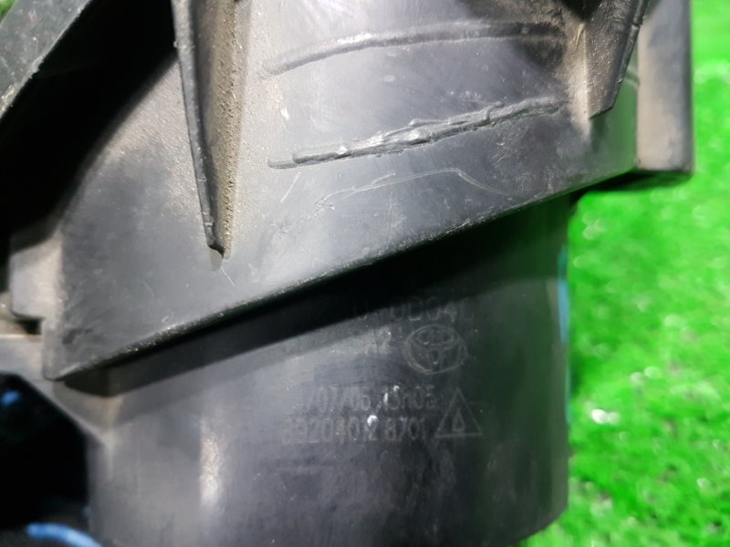 Туманка передняя левая RAV4 ACA31 2AZFE