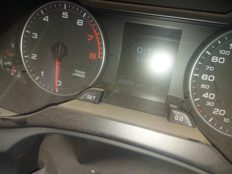 Кронштейн двигателя правый A4 2009 8K5 CDHB