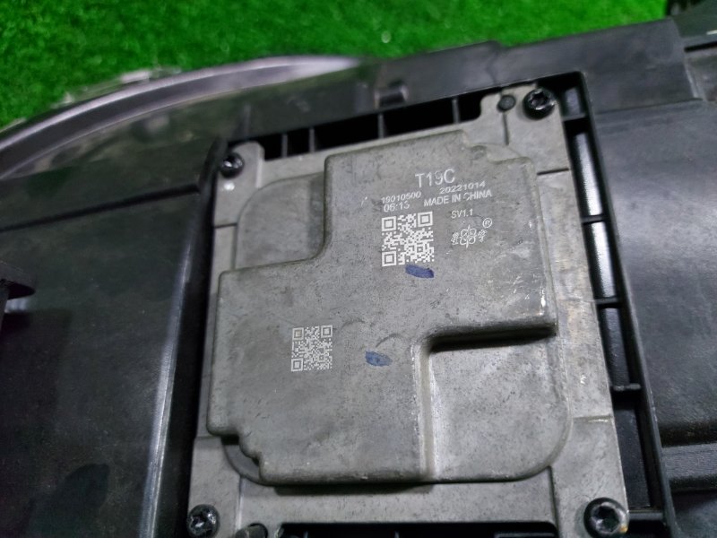 Фара передняя правая C5 T19C SQRE4T15C