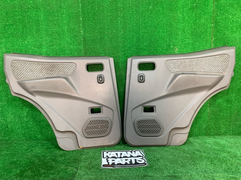Обшивка дверей задняя NISSAN MISTRAL R20 TD27T 82901-1F277 контрактная