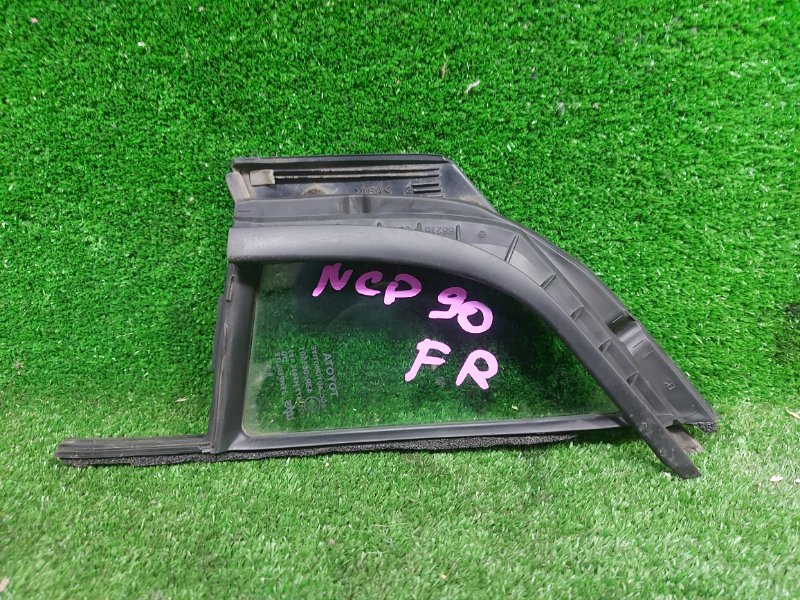 Форточка двери передняя правая VITZ KSP90 1KRFE