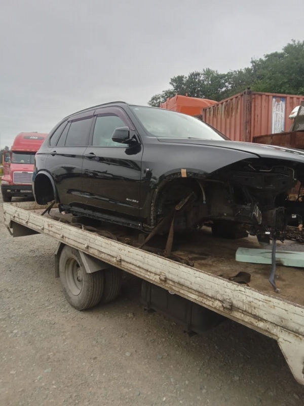 Накладка двери задняя левая X5 2016 F15 N57D30A Накладка двери задняя левая X5 2016 F15 N57D30A