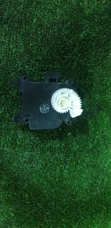 Сервопривод заслонки печки LEXUS GS350 GRS191 2GRFSE Сервопривод заслонки печки LEXUS GS350 GRS191 2GRFSE