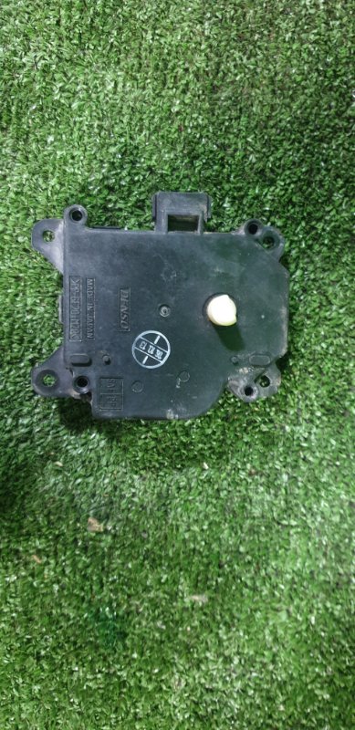 Сервопривод заслонки печки LEXUS GS350 GRS191 2GRFSE Сервопривод заслонки печки LEXUS GS350 GRS191 2GRFSE
