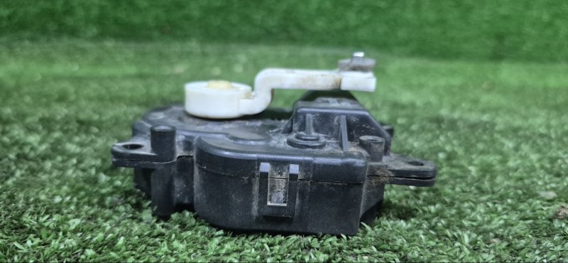 Сервопривод заслонки печки CAMRY 2006 ACV40 2AZFE