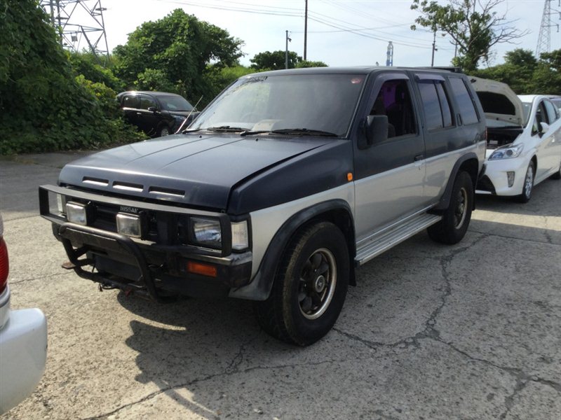 Nissan terrano 1990