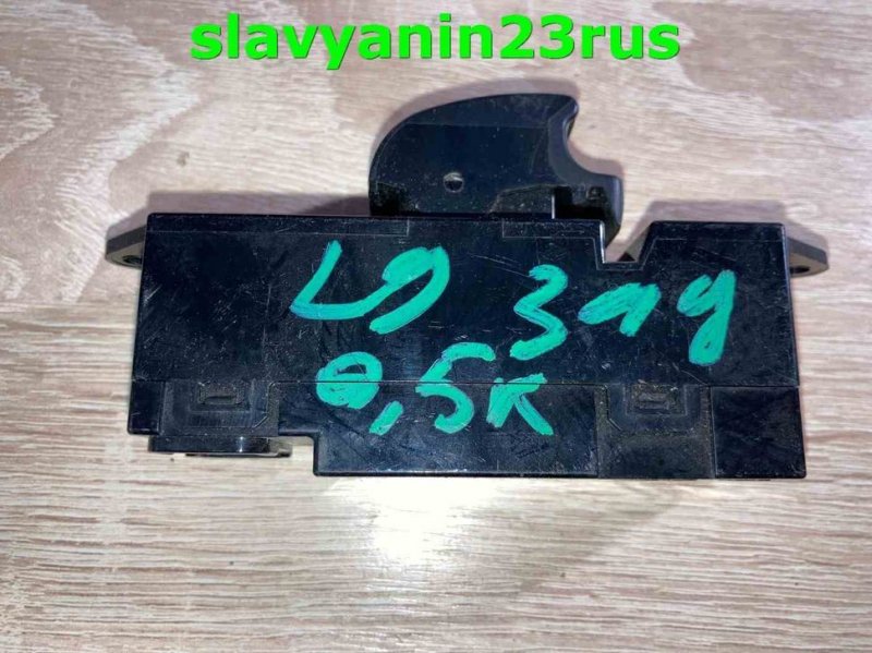 Кнопка стеклоподъемника задняя левая Lancer Cedia 2003 CS2A 4g15 mpi