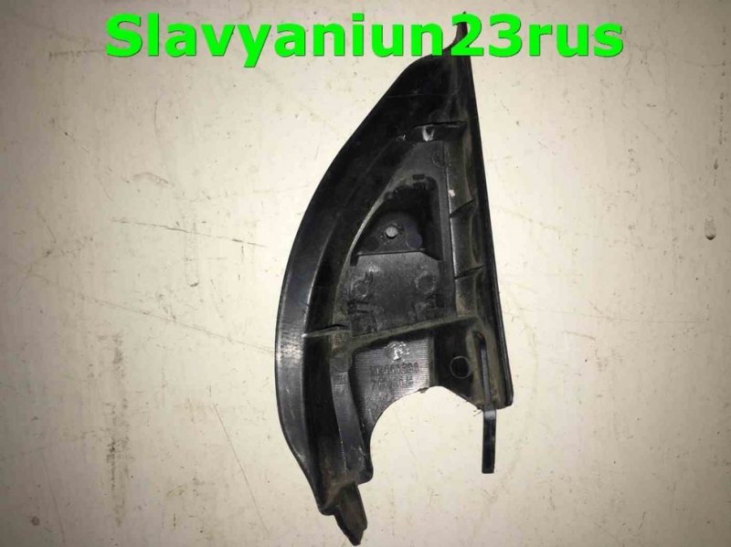Уголок двери внутренний передний левый Lancer Cedia 2003 CS2A 4g15 gdi