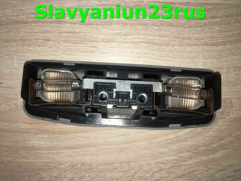 Плафон подсветки салона передний Carisma 1999 DA2A 4g93 GDI