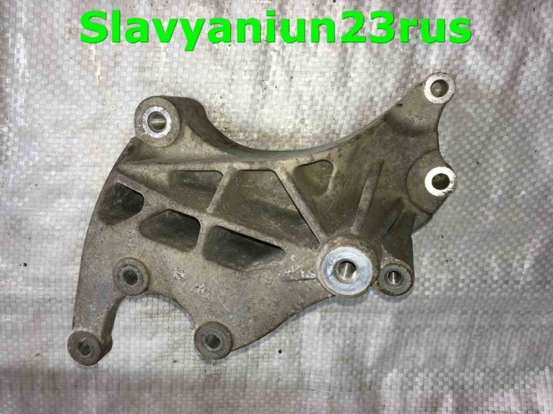 Крепление кондиционера Chevrolet Lacetti 2008 J200 F16D3 96352822 Б/У