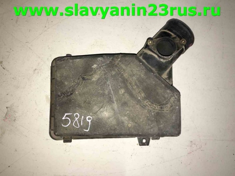 Корпус воздушного фильтра Mazda 323 1999 BJ14L Z5-DE ZL0113320A Б/У