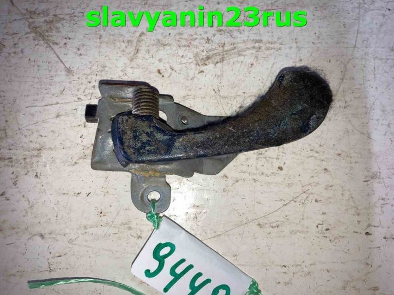 Ручка двери внутренняя передняя левая Mitsubishi Carisma 2002 DA1A 4G92 MR911087 Б/У