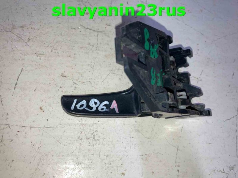 Ручка двери внутренняя передняя левая Mitsubishi Lancer CS3A 4g18