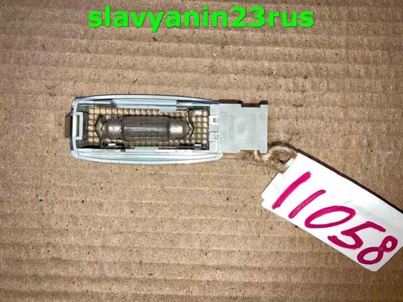Плафон подсветки салона задний Volkswagen Passat 1996 B5 AHL 3B09471B Б/У
