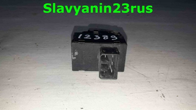 Кнопка стеклоподъемника Hafei Princip 2006 CS3A 4g18 AD37380005BA Б/У