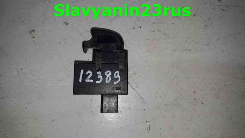 Кнопка стеклоподъемника Princip 2006 CS3A 4g18