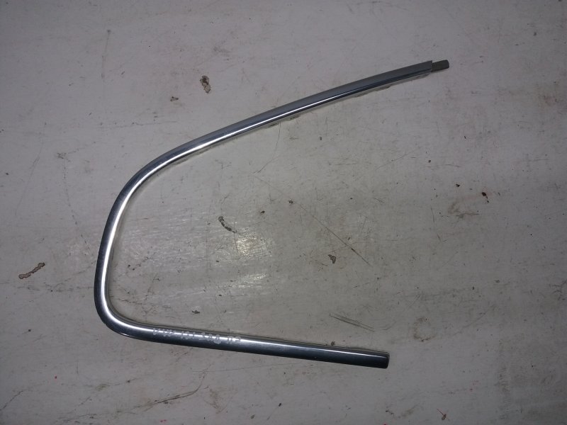 Молдинг стекла задний правый Passat 2003 B5+ AWM