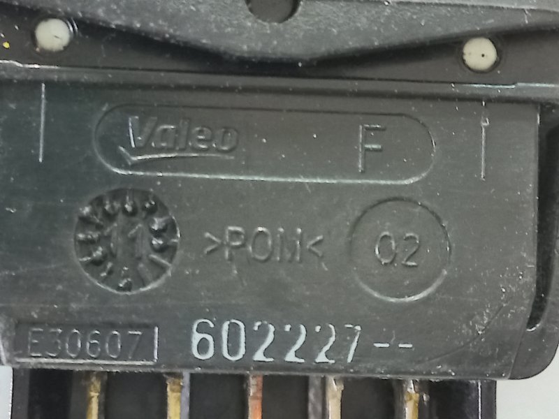 Кнопка стеклоподъемника Renault Logan LSRB K7MF710