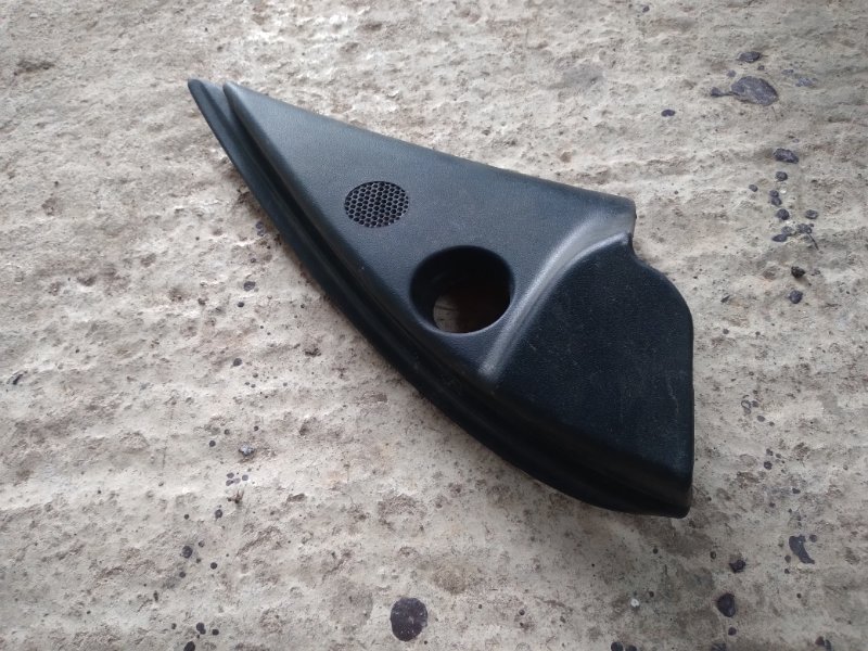 Уголок двери внутренний передний правый Peugeot 206 2007 2B TU3JP 96500619ZR Б/У