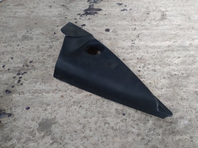 Уголок двери внутренний передний правый Peugeot 206 2B TU3JP