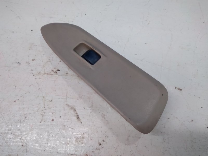 Кнопка стеклоподъемника Mitsubishi Lancer Cedia 2001 CS2A 4g15 gdi MR558362 Б/У