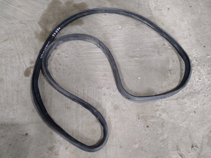 Уплотнительная резинка багажника задняя Mitsubishi Lancer Cedia 2001 CS2A 4g15 gdi MR526268 Б/У