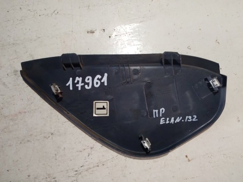 Накладка парприза передняя правая Elantra 2003 XD G4GR 1