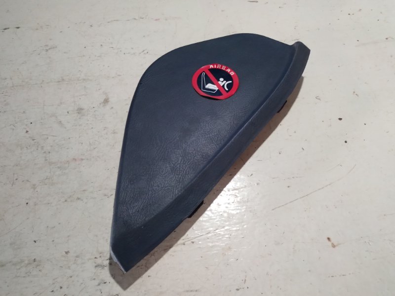 Накладка парприза передняя правая Hyundai Elantra 2003 XD G4GR 1 84768-2D000 Б/У