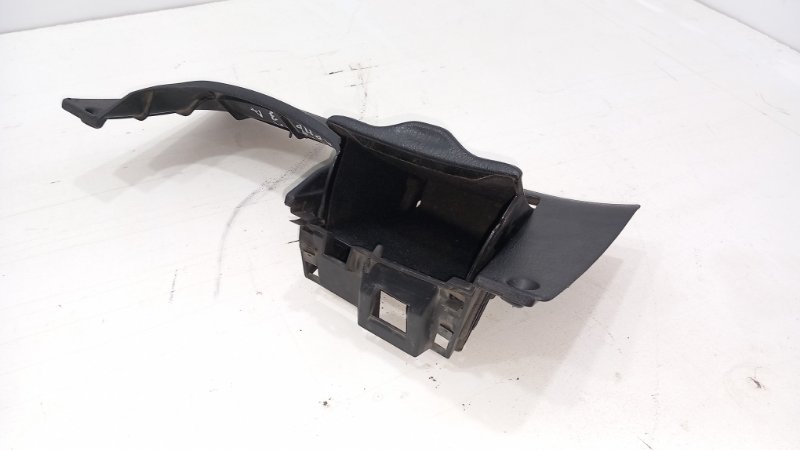 Накладка парприза передняя левая Civic 6 1997 MB3 D15Z8
