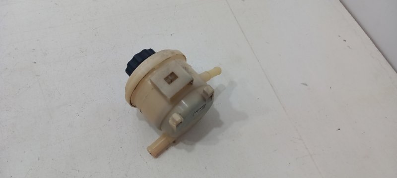 Бачок ГУР передний Civic 6 1997 MB3 D15Z8