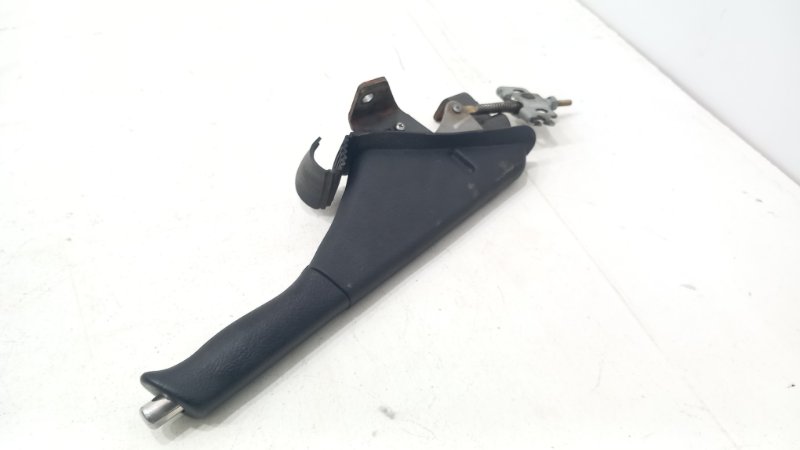 Ручник передний Honda Civic 6 1997 MB3 D15Z8 47105-ST3-E01ZA Б/У