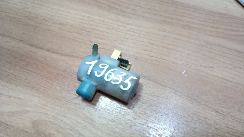 Насос омывателя Honda Civic 6 1997 MB3 D15Z8 76806-ST3-E01 Б/У