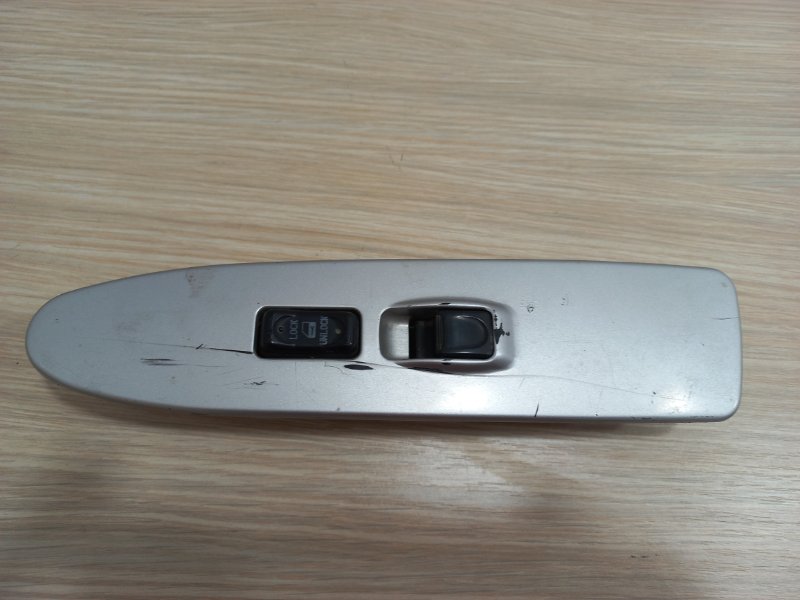 Кнопка стеклоподъемника передняя правая Hover 2007 H2 4G64S4M
