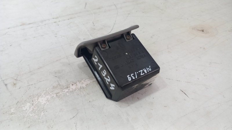 Пепельница Familia 2002 BJ5W ZL-1.5