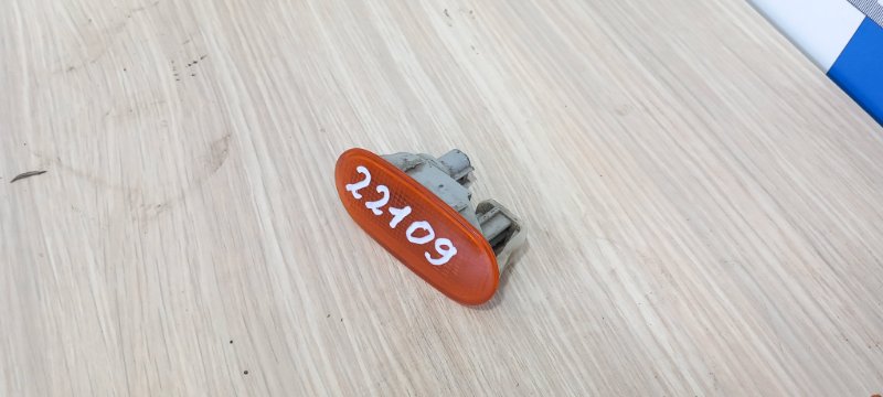 Повторитель поворота Lancer 7 1999 CK1A 4g13