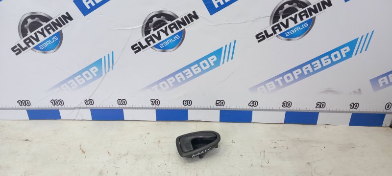 Ручка двери внутренняя передняя правая Hyundai Accent 2006 LC2 G4EC 82620-25000 Б/У