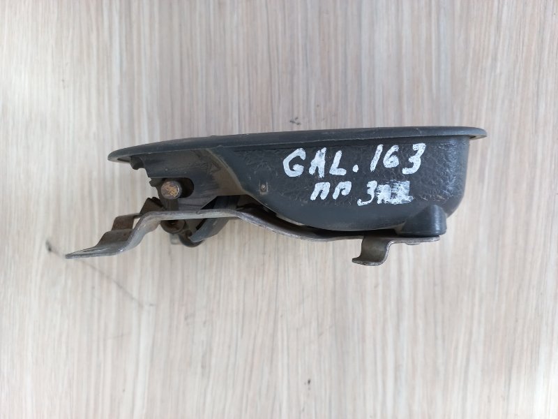 Ручка двери внутренняя задняя правая Galant 1995 E55A 4G63