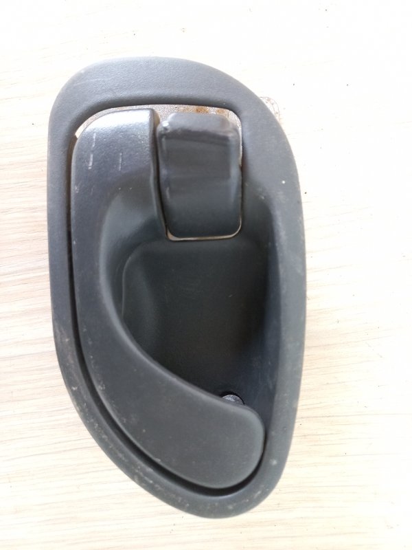Ручка двери внутренняя задняя левая Galant 1995 E55A 4G63