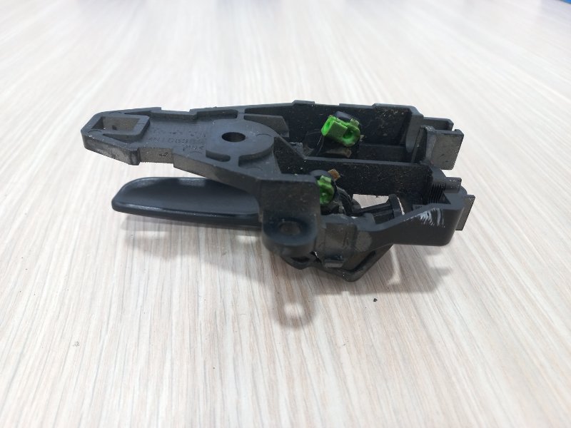 Ручка двери внутренняя задняя правая Colt 2005 Z23W 4a91 Ручка двери внутренняя задняя правая Colt 2005 Z23W 4a91