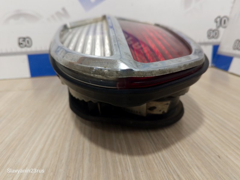 Стоп в крышку багажника задний правый Starex 2002 A1 D4BH