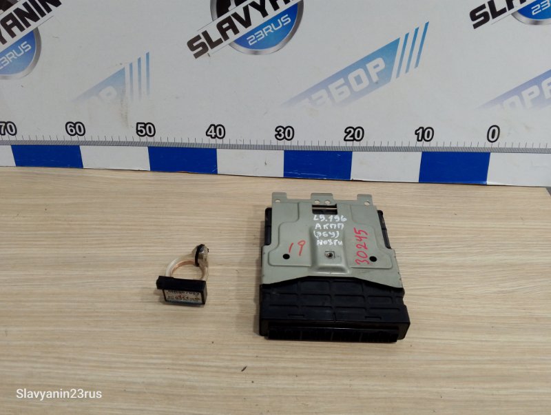 Блок управления двигателем Mitsubishi Lancer 9 2004 CS3A 4g18 1860A319 Б/У