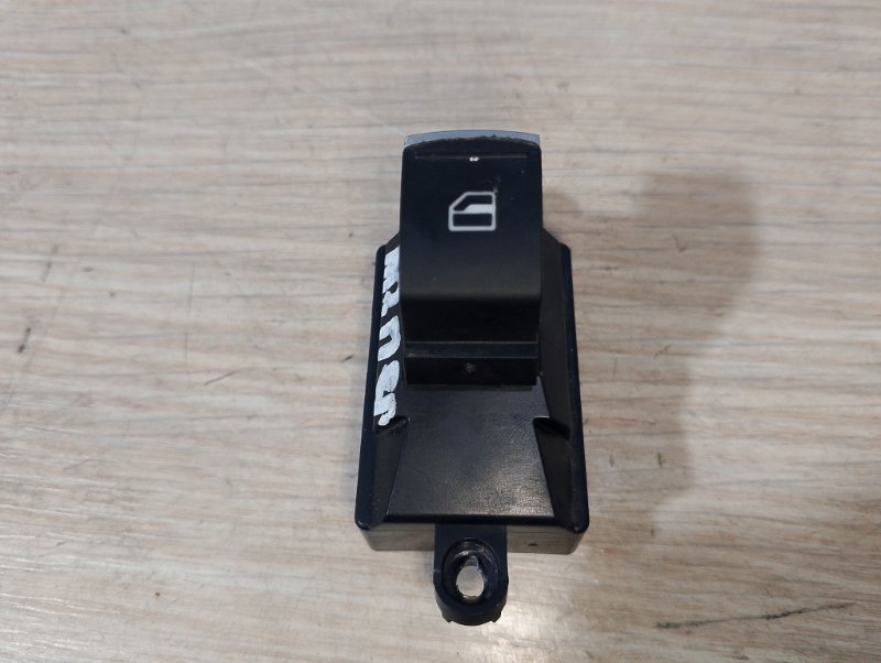 Кнопка стеклоподъемника передняя правая H6 2016 H6 GW4G15B