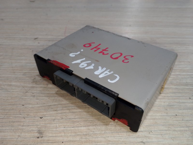 Блок управления центральным замком Carisma 1998 DA2A 4g93 GDI Блок управления центральным замком Carisma 1998 DA2A 4g93 GDI