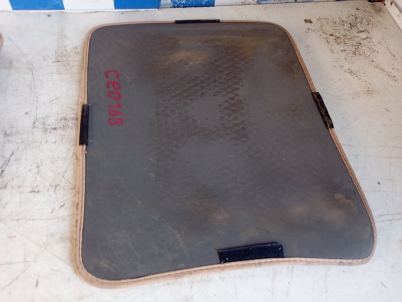 Коврик багажника Lancer Cedia 2001 CS5A 4g93 GDI