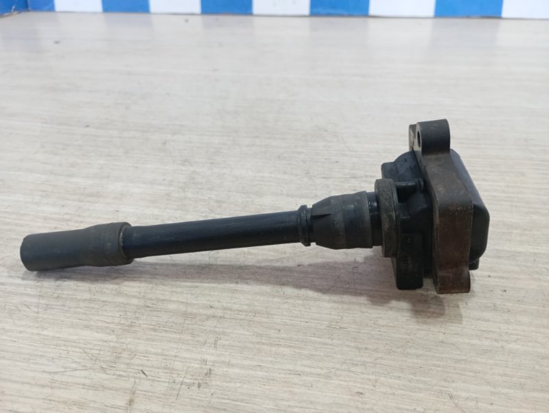 Катушка зажигания Lancer Cedia 2001 CS2A 4g15 gdi Катушка зажигания Lancer Cedia 2001 CS2A 4g15 gdi
