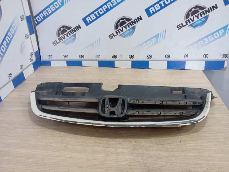 Решетка радиатора Honda Civic 2005 Ferio ES1 D15B 71121S5A003ZE Б/У