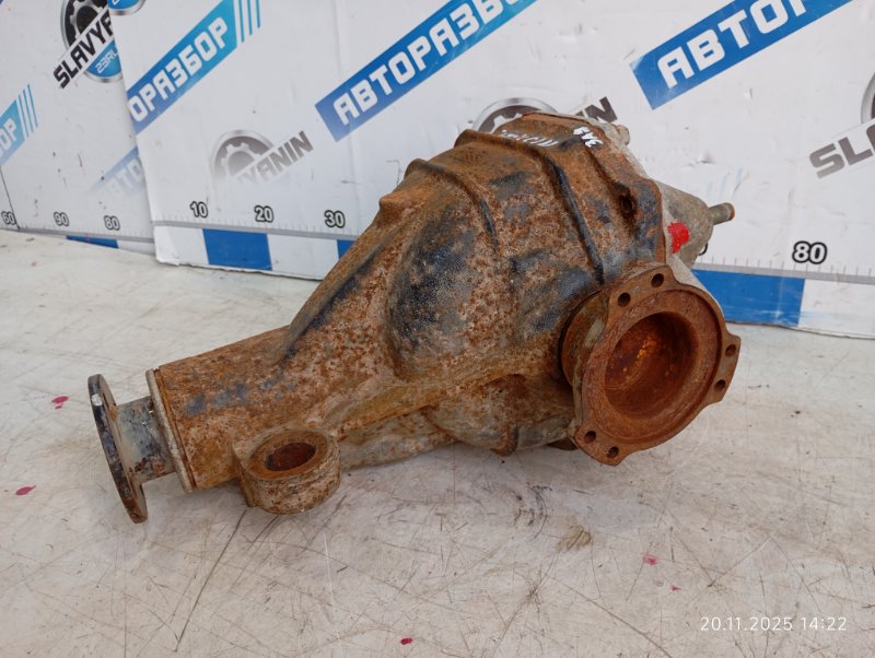 Редуктор моста задний Laurel 2002 C35 RB25DE Редуктор моста задний Laurel 2002 C35 RB25DE